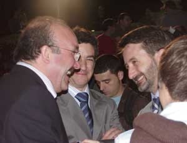 24052004 EAJ PNV, que concurrirá a las próximas europeas formando la coalición Galeusca bajo el lema Una estrella para Euskadi