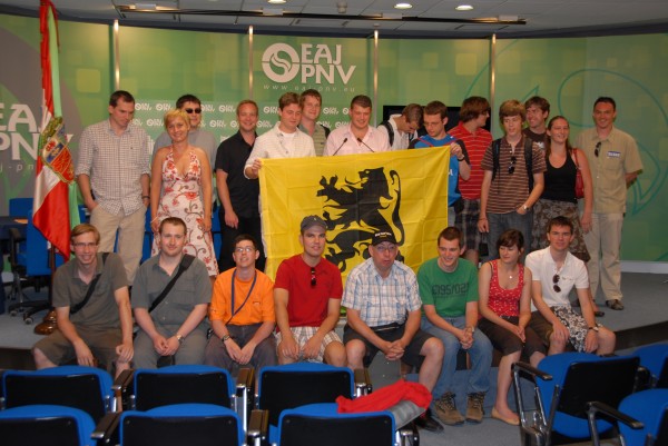 Flandes-ko Alderdi Abertzaleko kide gazteak 