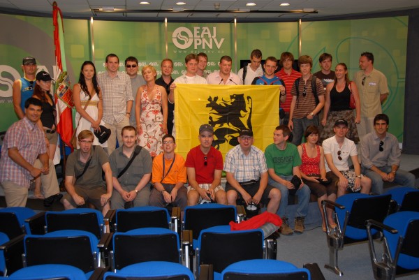 Flandes-ko Alderdi Abertzaleko kide gazteak 