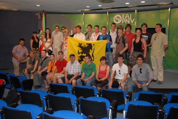 Flandes-ko Alderdi Abertzaleko kide gazteak 