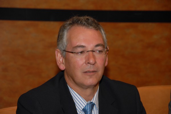 EAJ eta alderdi politikoen arteko bilerak