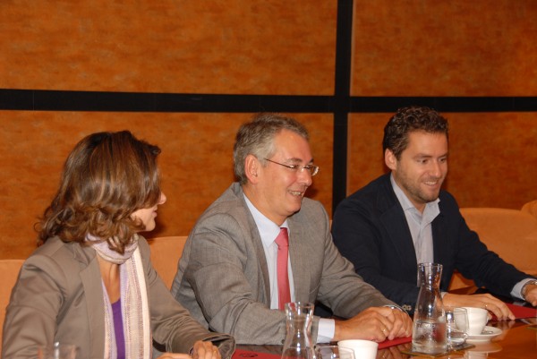 EAJren Egonkortasun Instituzionalerako programa aztertzeko, alderdien arteko bigarren errolda