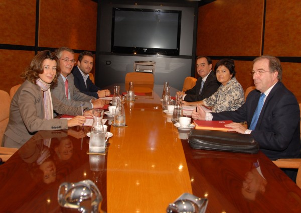 EAJren Egonkortasun Instituzionalerako programa aztertzeko, alderdien arteko bigarren errolda