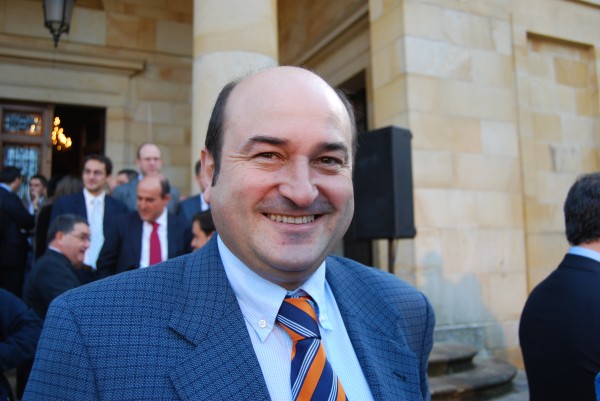 Lectura de manifiesto en Gernika