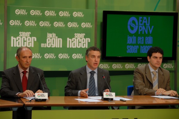 Rueda de prensa en Sabin Etxea