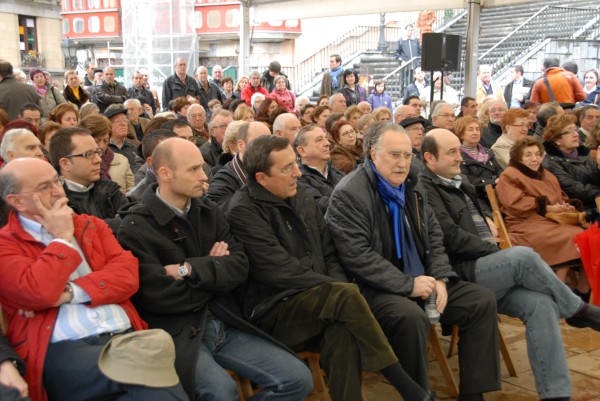 Tenderiako batzokiaren berrirekitze ekitaldia