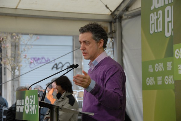 Tenderiako batzokiaren berrirekitze ekitaldia