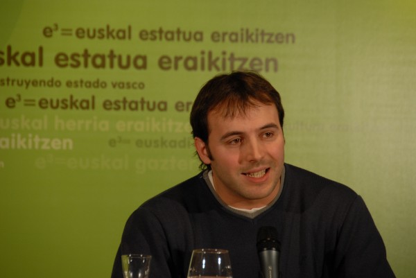 Euskal Estatua eraikitzen