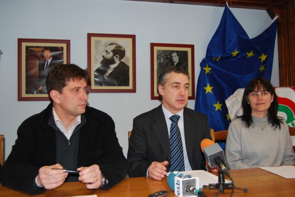 Rueda de prensa en San Juan de Luz