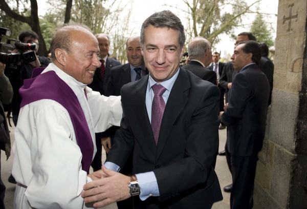 Agirre lehendakariari omenaldia