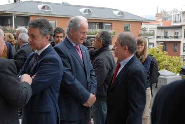 Getxon egin den Agirren Lehendakariari omenaldia