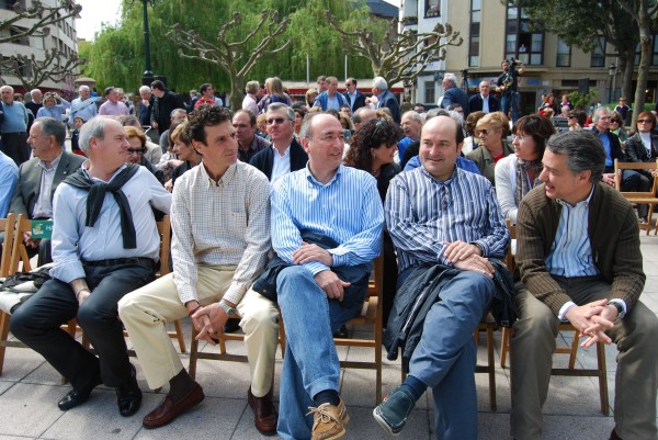 Gernika-Lumoko batzokiaren berrinaugurazioa