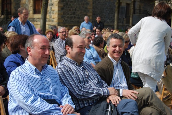 Gernika-Lumoko batzokiaren berrinaugurazioa