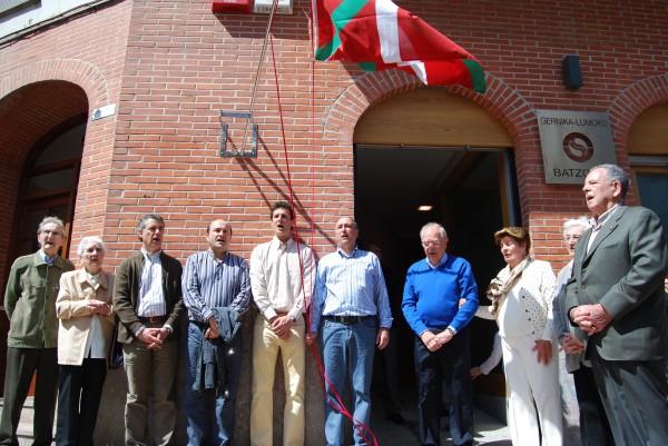 Gernika-Lumoko batzokiaren berrinaugurazioa