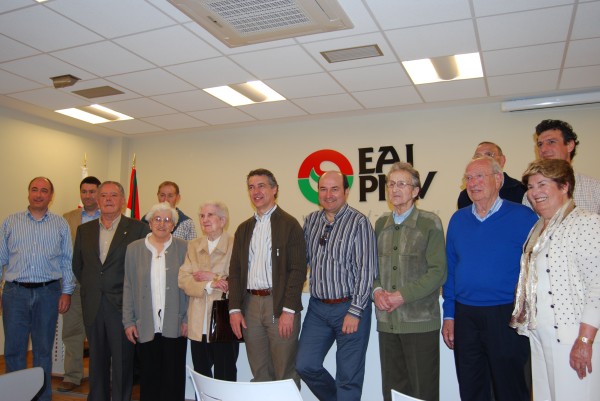 Gernika-Lumoko batzokiaren berrinaugurazioa