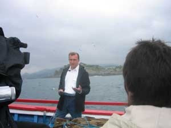 24052004 EAJ PNV, que concurrirá a las próximas europeas formando la coalición Galeusca bajo el lema Una estrella para Euskadi