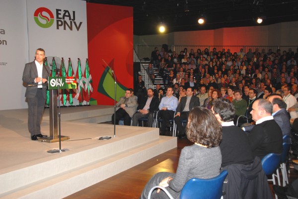 Iñigo Urkullu EAJren Euzkadi Buru Batzarraren presidente gisa aukeratua izan da 