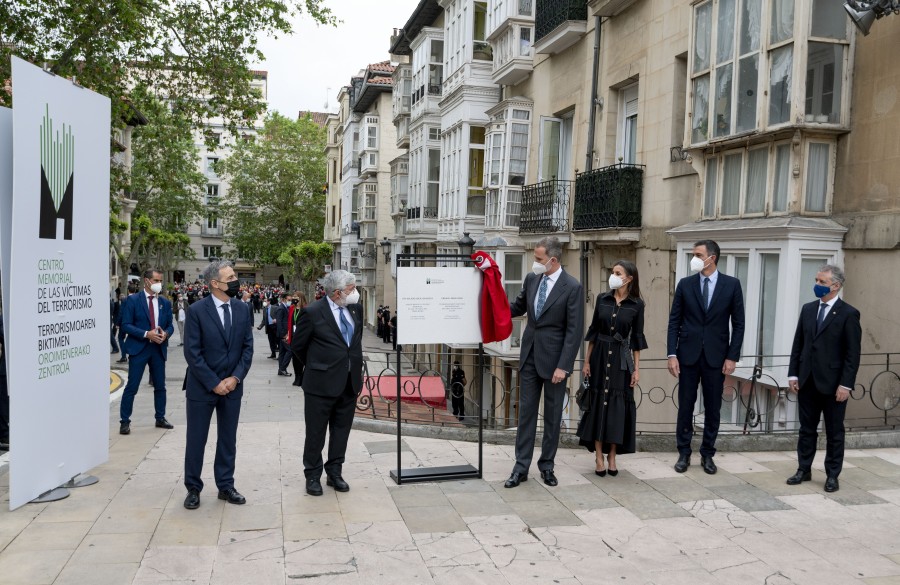 El Lehendakari Urkullu asiste a la inauguración del Memorial de las ...