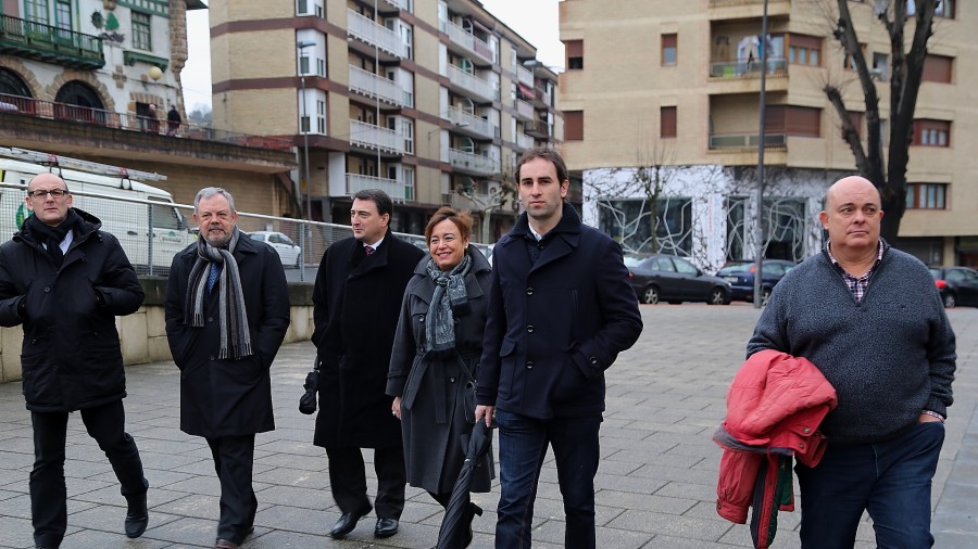 Euzko Abertzaleak taldearen diputatuak Ugao-Miraballesen