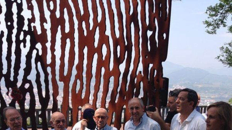 2014  LA HUELLA - Artxanda