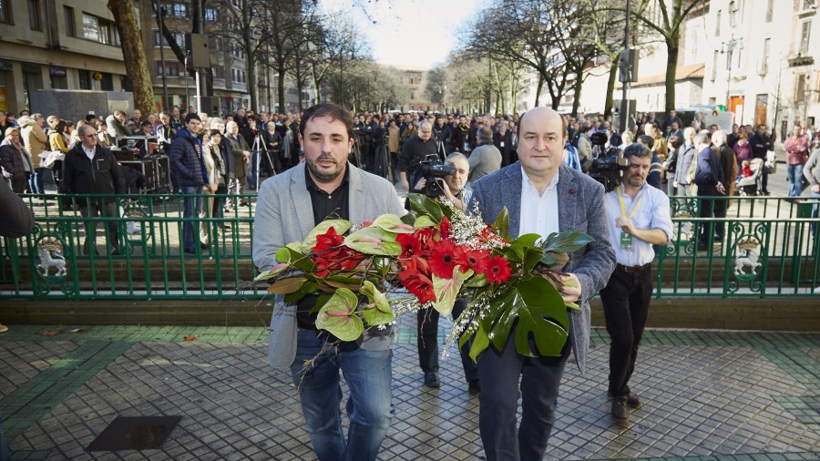 Foruen Monumentuen ekitaldia