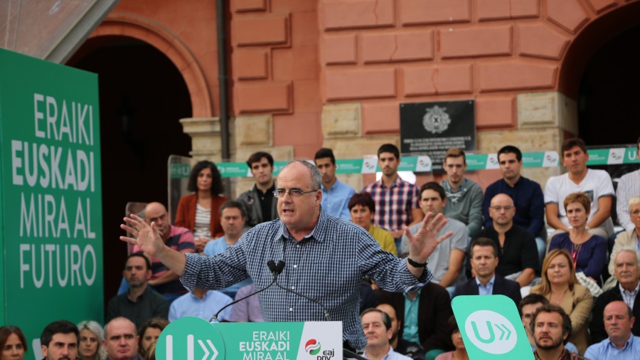 Mitin Eibar. Iñigo Urkullu, Joseba Egibar. 2016.09.20