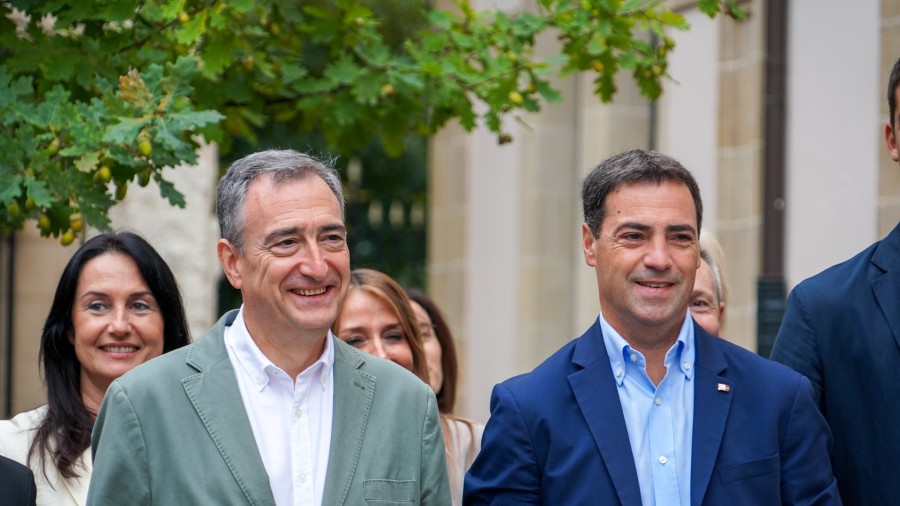 2026 09 16 Talde parlamentarioaren bilera Aitor Esteban eta Imanol Pradales Lehendakariarekin