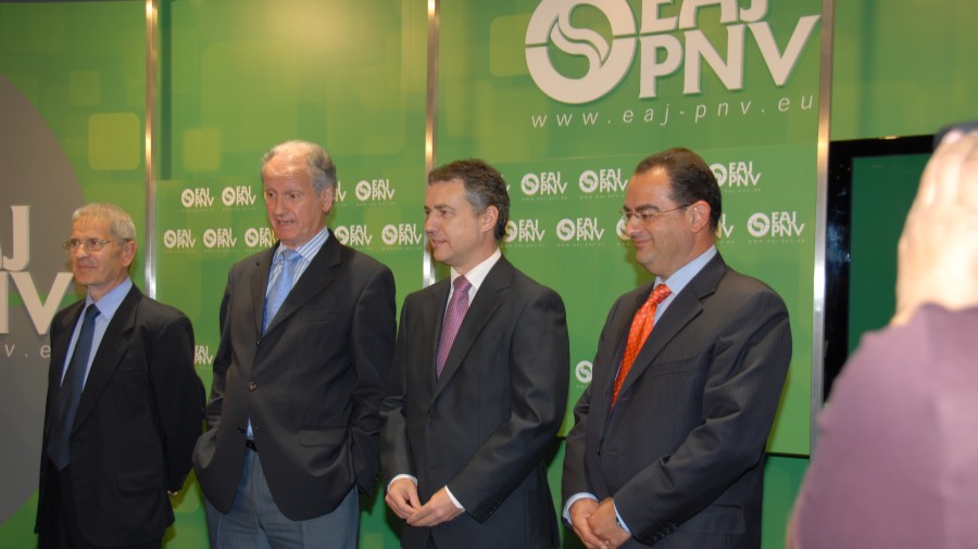 En apoyo a la Ertzaintza