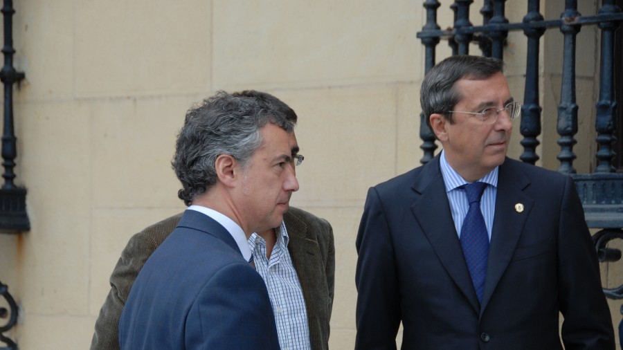 Getxon egin den Agirren Lehendakariari omenaldia