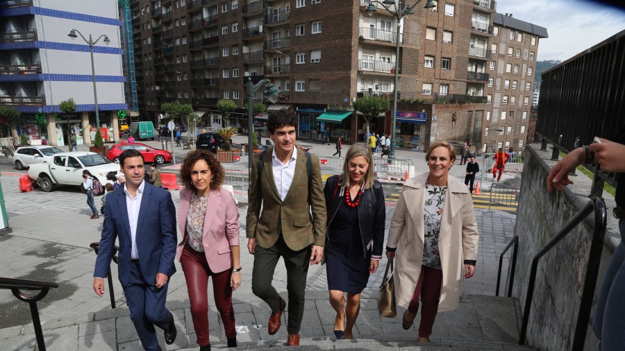 Unai Rementeria impulsará una red civil de voluntariado que servirá de punto de encuentro entre las personas que quieren ayudar y las que necesitan ayuda Unai Rementeria impulsará una red civil de voluntariado que servirá de punto de encuentro entre las personas que quieren ayudar y las que necesitan ayuda