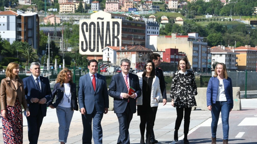 Aburto pone en marcha el “Bilbao del futuro” con proyectos y acciones para las personas jóvenes Aburto pone en marcha el “Bilbao del futuro” con proyectos y acciones para las personas jóvenes