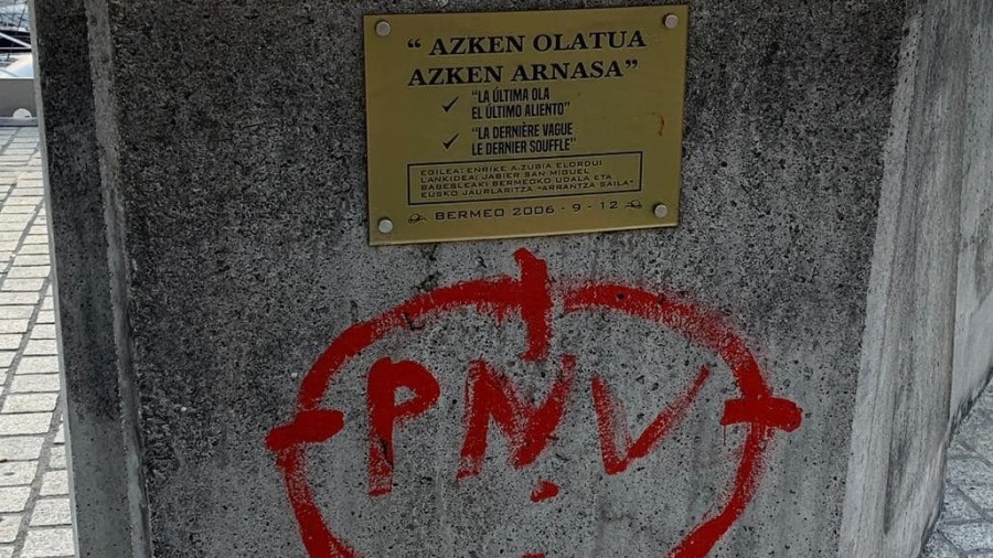 El Bizkai Buru Batzar denuncia la pintada realizada en contra de EAJ-PNV en Bermeo El Bizkai Buru Batzar denuncia la pintada realizada en contra de EAJ-PNV en Bermeo