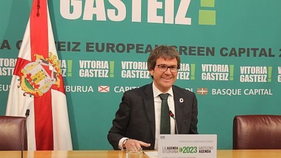 Vitoria-Gasteiz, reconocida de nuevo con el máximo galardón que premia la gestión de la recogida de papel y cartón Vitoria-Gasteiz, reconocida de nuevo con el máximo galardón que premia la gestión de la recogida de papel y cartón
