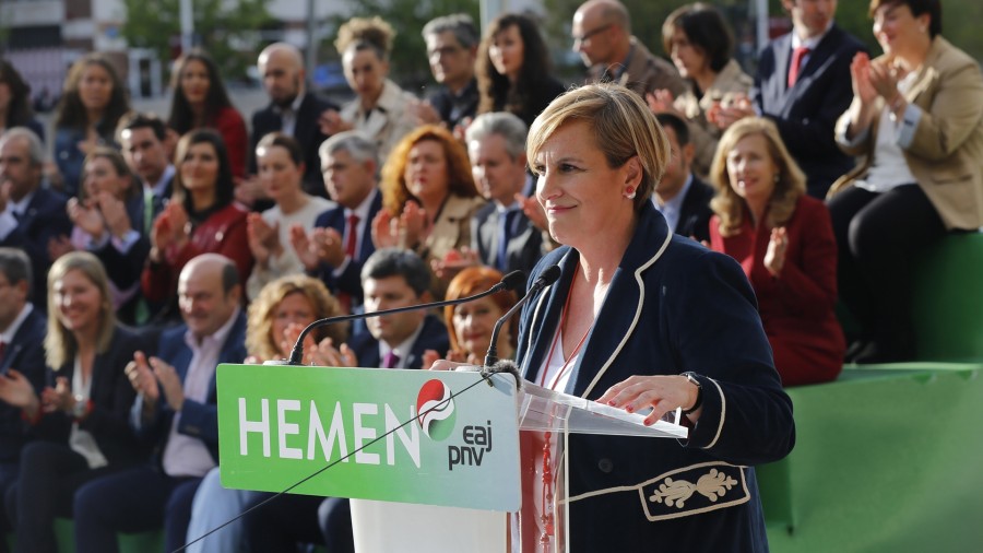 Itxaso Atutxa asegura que la multiplicación de los ataques contra las sedes de partidos políticos evidencia que “algunos aún no han pasado de pantalla”