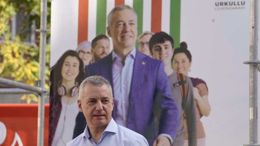 Urkullu ofrece a vascas y vascos un Gobierno Urkullu ofrece a vascas y vascos un Gobierno