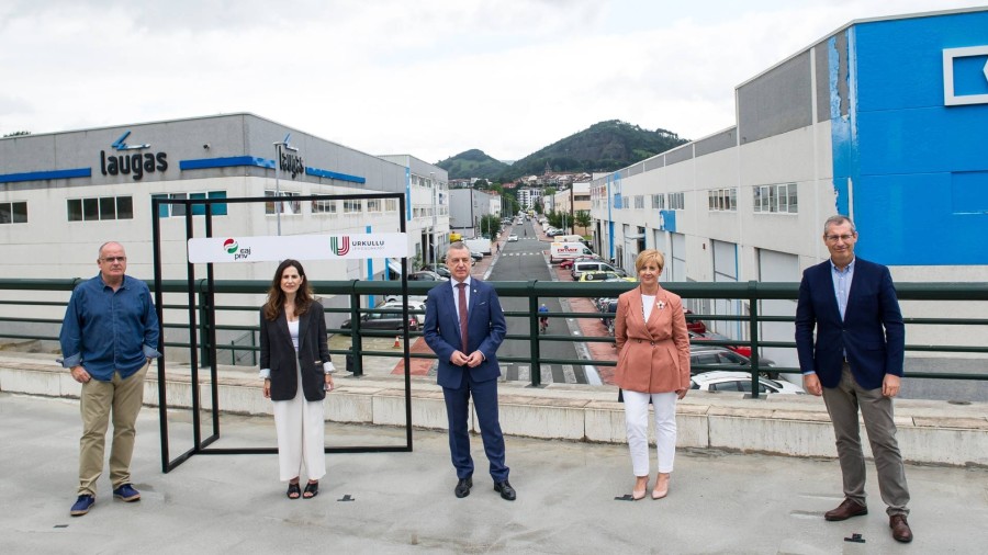 Urkullu fija como objetivo de país una industria que supere el 40% del PIB desde un compromiso contra el cambio climático Urkullu fija como objetivo de país una industria que supere el 40% del PIB desde un compromiso contra el cambio climático