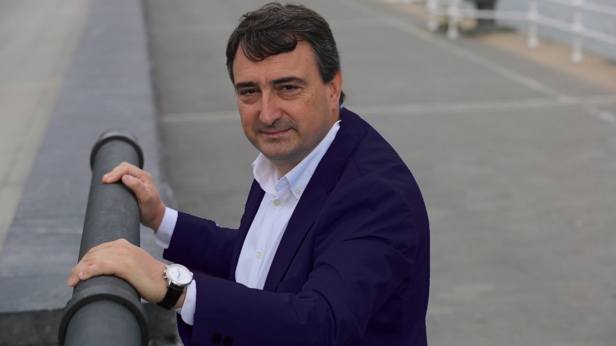 Aitor Esteban apuesta por emplear los Fondos europeos para poner las bases de un nuevo modelo económico Aitor Esteban apuesta por emplear los Fondos europeos para poner las bases de un nuevo modelo económico