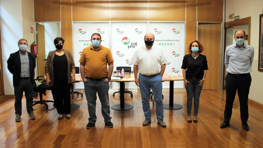 Andoni Ortuzar Nafarroako EAJ-PNVko herri kargudunekin batzartu da, Foru Erkidegoan aldi politiko berriaren hasiera aztertzera begira  