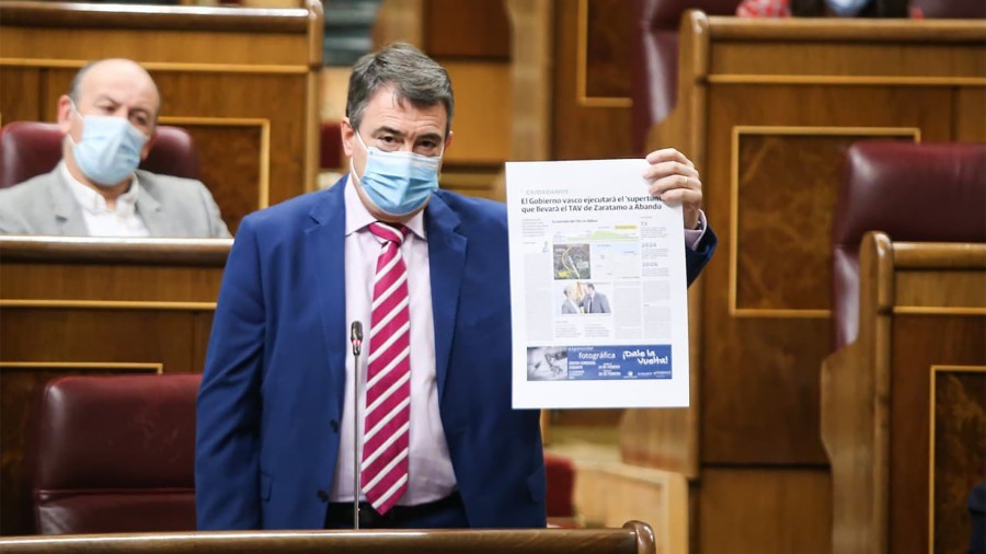 Esteban advierte a Sánchez: “Nuestra actitud en los Presupuestos dependerá de que usted se tome en serio los compromisos adquiridos” Esteban advierte a Sánchez: “Nuestra actitud en los Presupuestos dependerá de que usted se tome en serio los compromisos adquiridos”