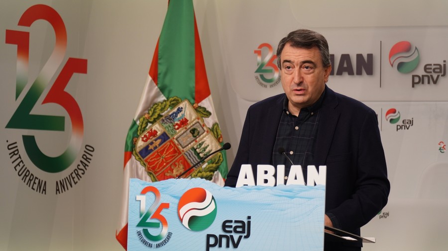 Aitor Esteban, sobre el discurso de Felipe VI: “Ni siquiera en un momento como este ha enfrentado los asuntos que le atañen con transparencia y claridad” Aitor Esteban, sobre el discurso de Felipe VI: “Ni siquiera en un momento como este ha enfrentado los asuntos que le atañen con transparencia y claridad”