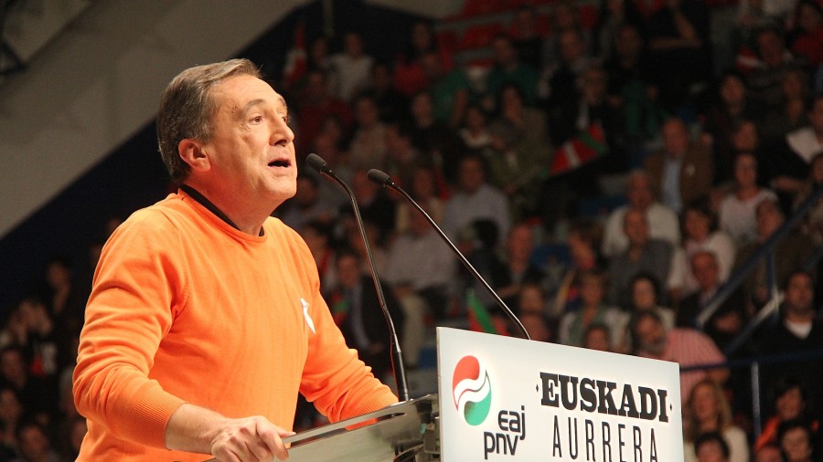 Fallece Xabier Agirre, dirigente histórico del nacionalismo alavés y referente ético de la política vasca Fallece Xabier Agirre, dirigente histórico del nacionalismo alavés y referente ético de la política vasca
