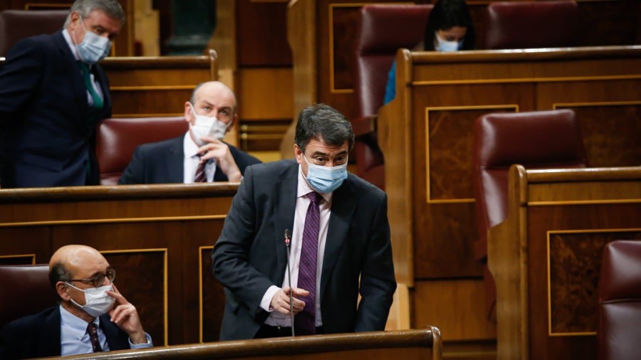 Esteban advierte a Sánchez: “Queremos contribuir a la estabilidad del Gobierno pero nos espantan la política declarativa y sus pugnas internas” Esteban advierte a Sánchez: “Queremos contribuir a la estabilidad del Gobierno pero nos espantan la política declarativa y sus pugnas internas”