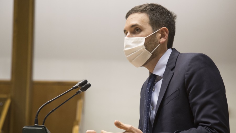 EAJ-PNVk kalitatezko industria-jarduera defendatu du, enplegu-aukerak eta balio erantsia sortzeko