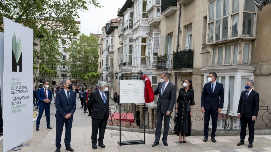 El Lehendakari Urkullu asiste a la inauguración del Memorial de las Víctimas del Terrorismo