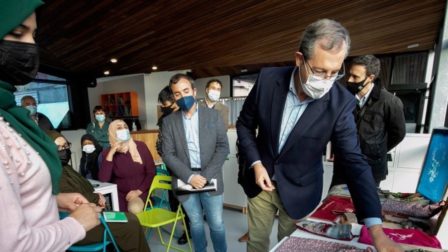 Bazterkeria arriskuan dauden emakumeen ahalduntze eta lan munduratzerako proiektu pilotua abian da Soraluzen