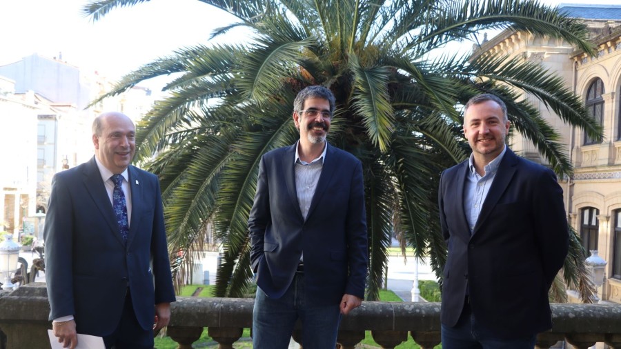 Kerman Orbegozo toma el relevo de Jaime Dominguez-Macaya como concejal de Hacienda y Finanzas del Ayuntamiento