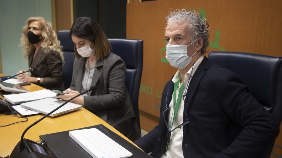 El alcalde Iñaki Arregui hace un llamamiento a la colaboración para la regeneración del Bajo Deba