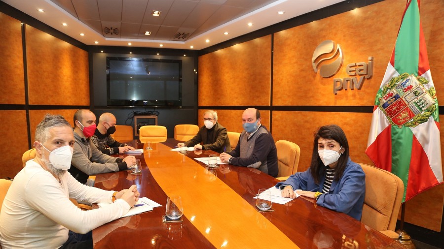 EAJ-PNV se mantiene firme en su determinación de incorporar la prevalencia de los convenios autonómicos a la reforma laboral