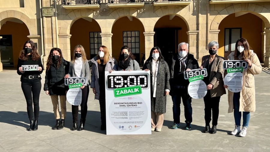 Ordutegiak arrazionalizatzeko esperientzia pilotua abian jarriko dute Beasaingo merkatariek otsailean