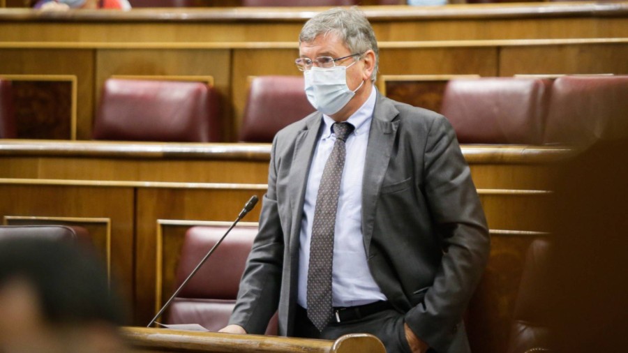 Barandiaran acusa a Escrivá de “incumplir” el acuerdo que amplía hasta los 23 años la prestación a familias con menores enfermos graves a su cargo